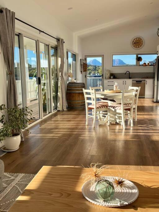 Viola - Seaside Retreat Βίλα Coles Bay Εξωτερικό φωτογραφία